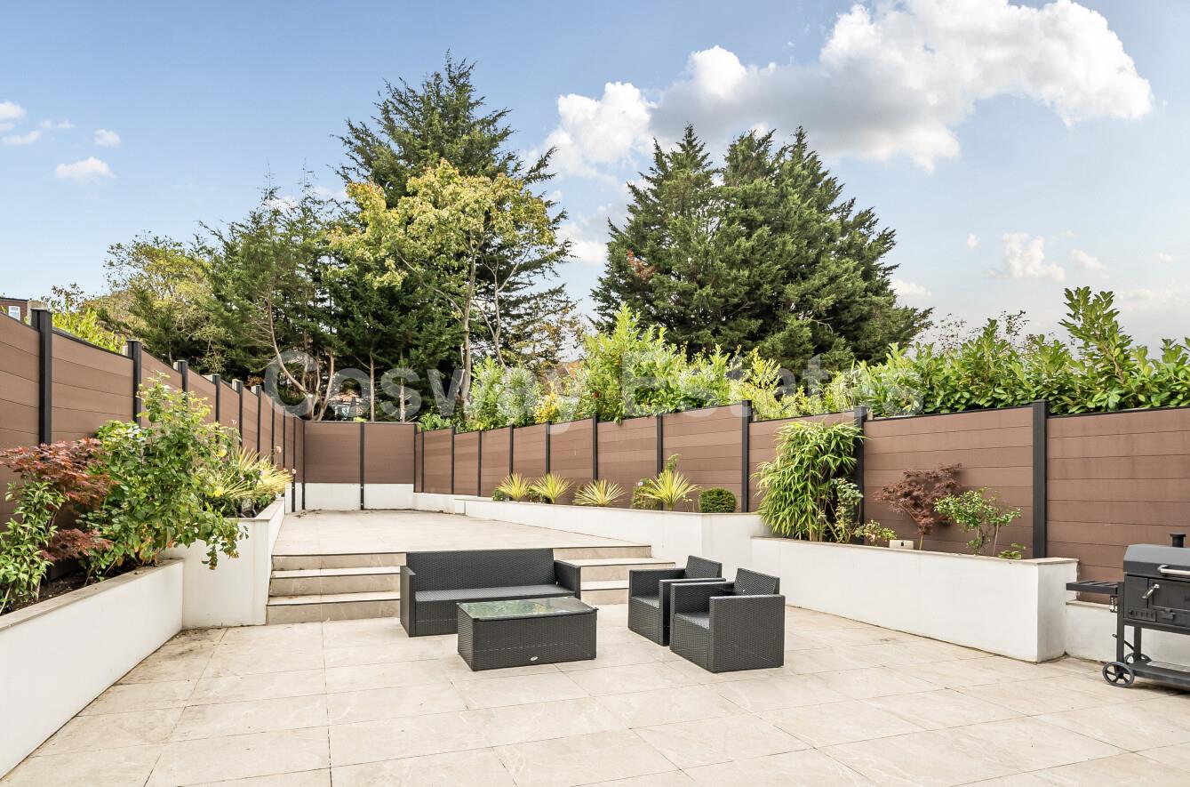 Reddings Close, Mill Hill, NW7, London